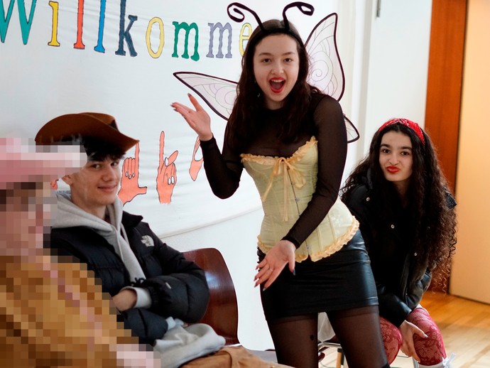 Karneval 13 (vergrößerte Bildansicht wird geöffnet)
