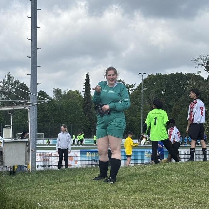 Fußball-L.-M. 26.6 (vergrößerte Bildansicht wird geöffnet)