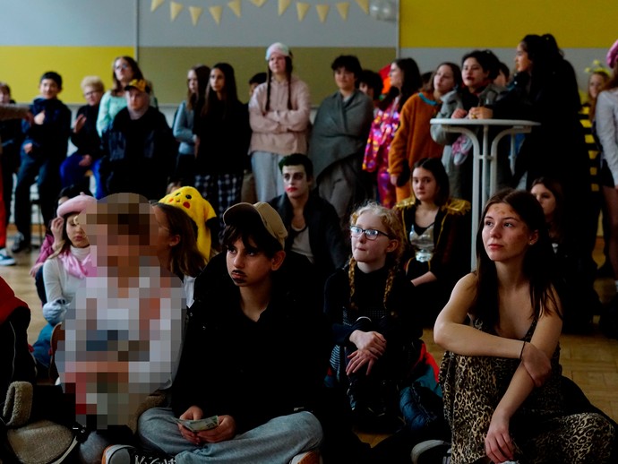 Karneval 2 (vergrößerte Bildansicht wird geöffnet)