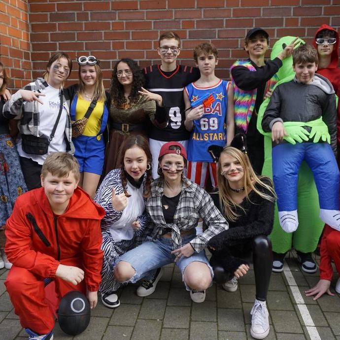 Karneval 22 (vergrößerte Bildansicht wird geöffnet)